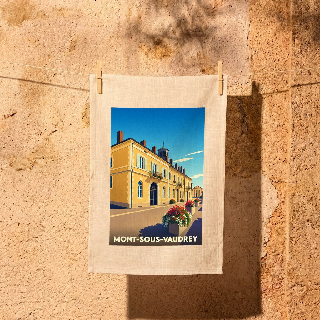 Torchon souvenir de la ville de Mont-sous-Vaudrey avec une illustration stylisée.