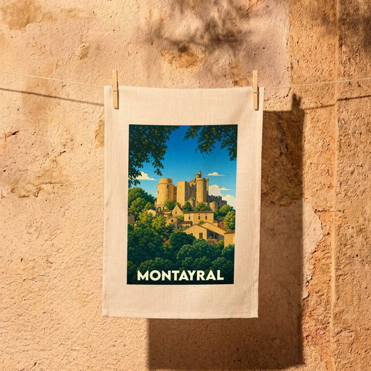 Torchon souvenir de la ville de Montayral illustré d'un château médiéval surplombant un village.