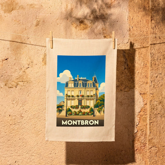 Torchon souvenir de la ville de Montbron avec une illustration stylisée de sa mairie.