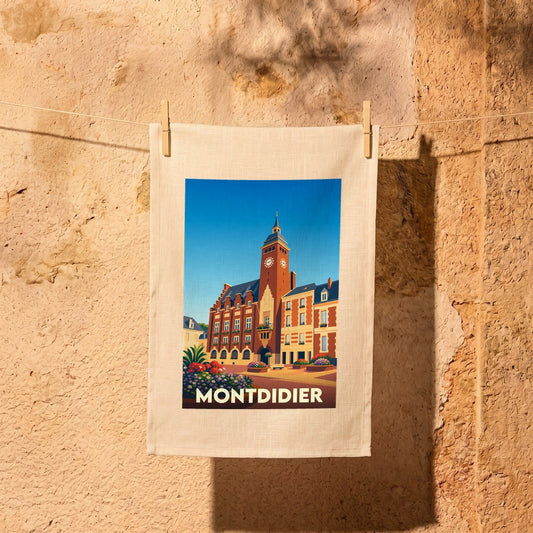 Torchon souvenir de la ville de Montdidier avec une illustration stylisée de son hôtel de ville.