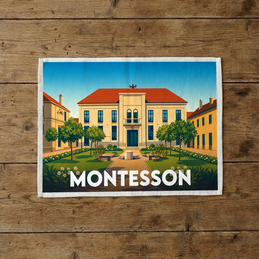 Torchon souvenir de la ville de Montesson avec une illustration stylisée de son hôtel de ville et d'un jardin.