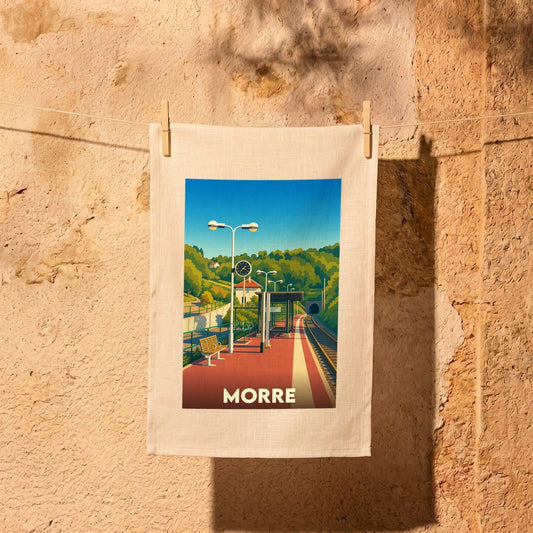 Torchon souvenir de la ville de Morre avec une illustration stylisée de sa gare ferroviaire.