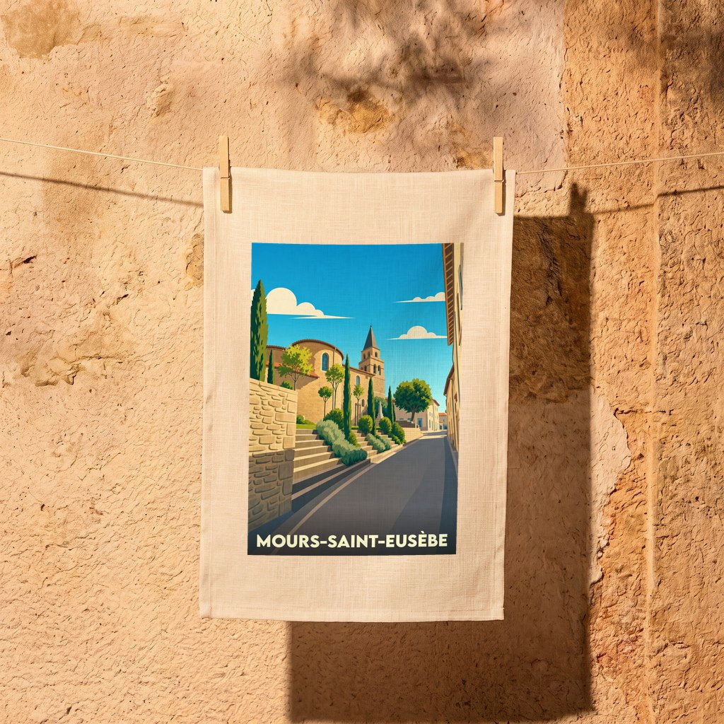 Torchon souvenir de la ville de Mours-Saint-Eusèbe orné d'une illustration stylisée de ses rues et de son église.