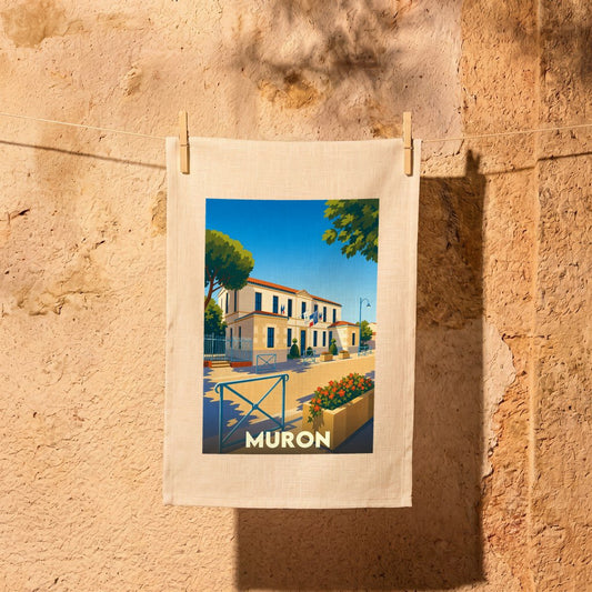 Torchon souvenir de la ville de Muron avec une illustration stylisée de sa mairie.