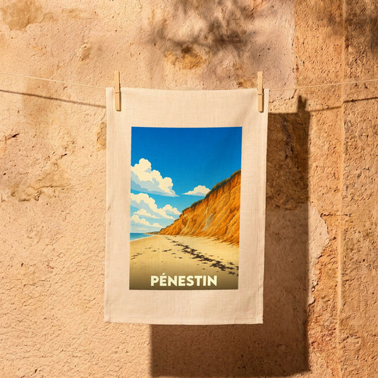 Torchon souvenir de la ville de Pénestin illustrant ses falaises dorées et sa plage sous un ciel azur.