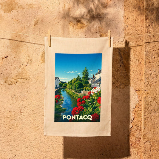 Torchon souvenir de la ville de Pontacq avec une illustration stylisée d'un canal fleuri.
