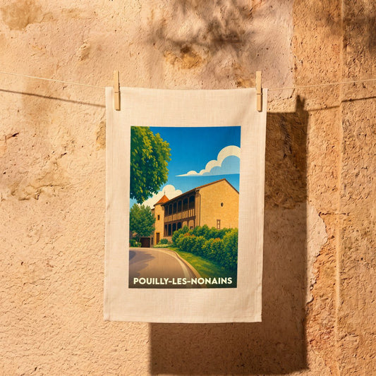 Torchon souvenir de la ville de Pouilly-les-Nonains avec une illustration stylisée d'un bâtiment historique.
