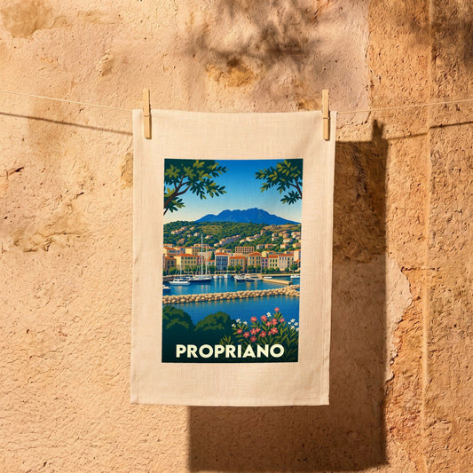 Torchon souvenir de la ville de Propriano avec une illustration stylisée de son port et de ses montagnes.