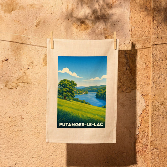 Torchon souvenir de la ville de Putanges-le-Lac avec une illustration stylisée de paysage.