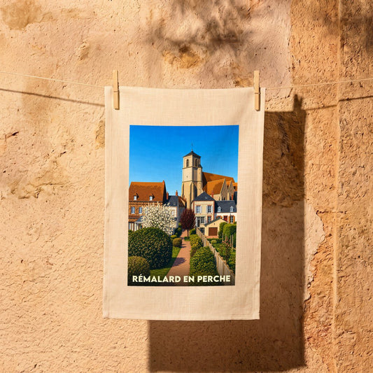 Torchon souvenir de la ville de Rémalard en Perche avec une illustration stylisée.