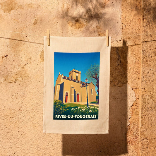 Torchon souvenir de la ville de Rives-du-Fougerais avec une illustration stylisée de son église.