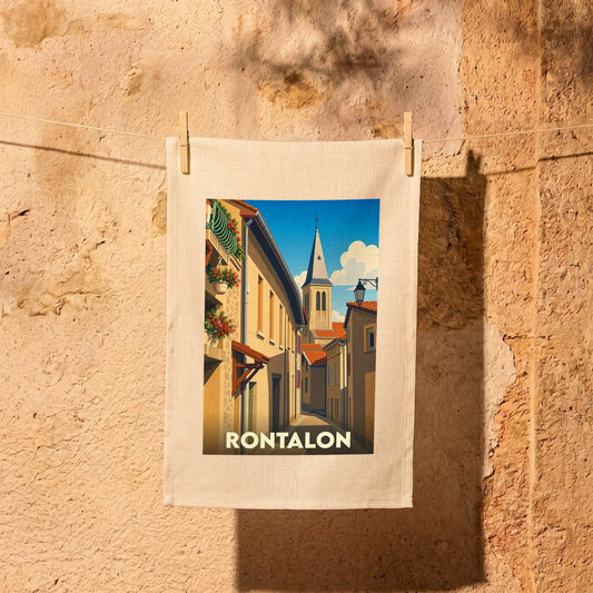 Torchon souvenir de la ville de Rontalon avec une illustration stylisée d'une rue typique et son clocher.