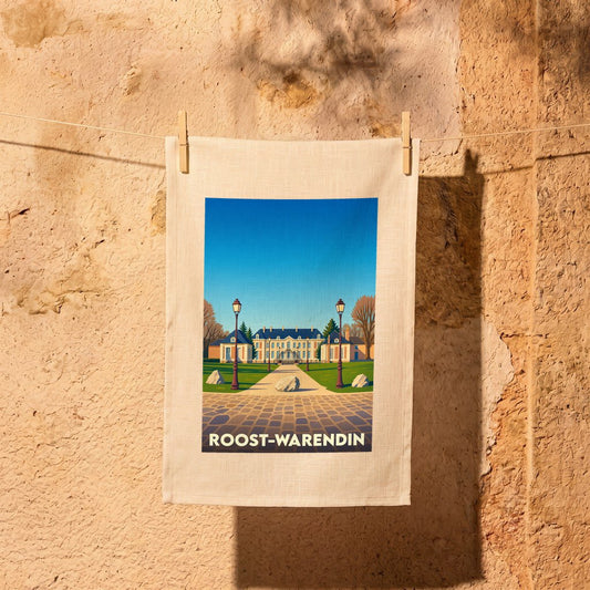 Torchon souvenir de la ville de Roost-Warendin avec une illustration stylisée de son château.
