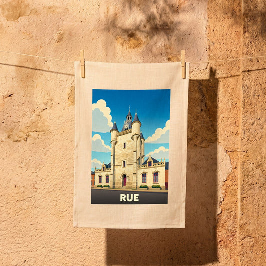 Torchon souvenir de la ville de Rue illustré d'un dessin stylisé du beffroi historique.