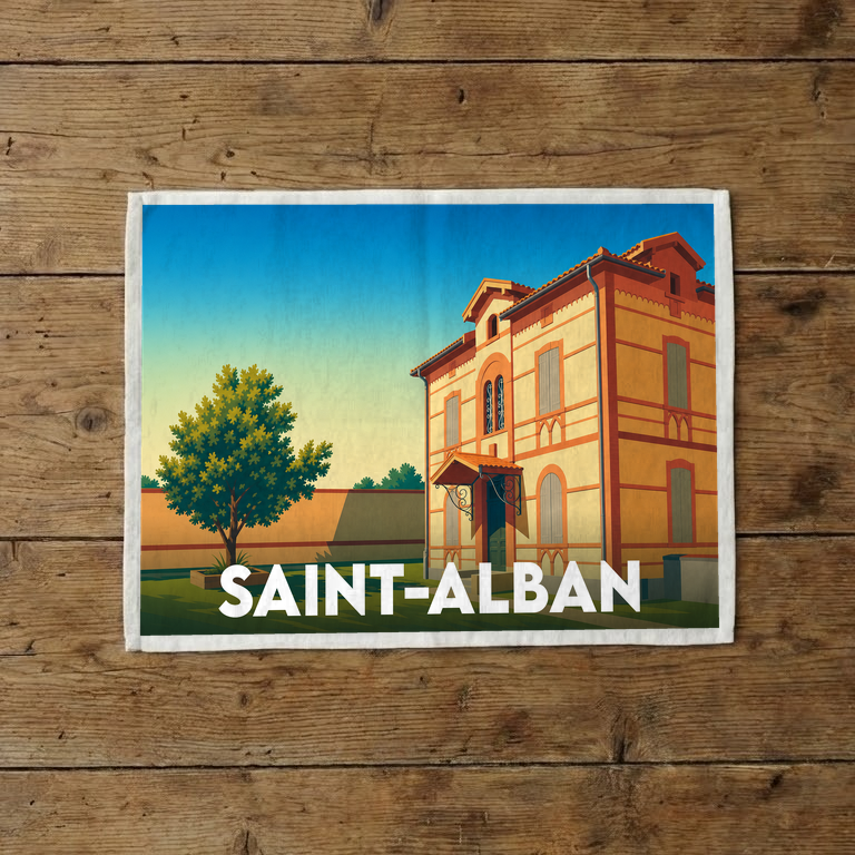 Torchon souvenir de la ville de Saint-Alban avec une illustration stylisée d'une bâtisse colorée.