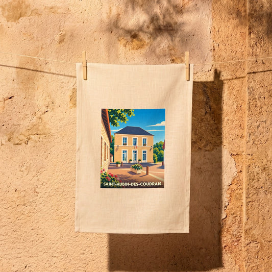 Torchon souvenir de la ville de Saint-Aubin-des-Coudrais avec une illustration colorée de la mairie.