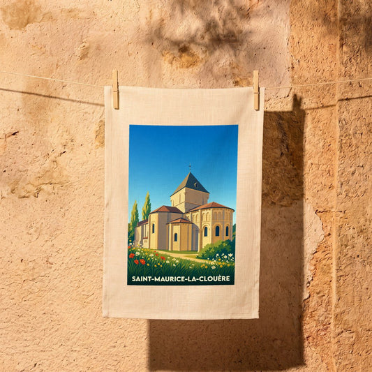 Torchon souvenir de Saint-Maurice-la-Clouère orné d'une illustration stylisée de son église romane.