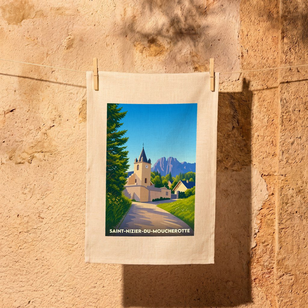 Torchon souvenir de Saint-Nizier-du-Moucherotte avec une illustration stylisée de son église et des montagnes environnantes.