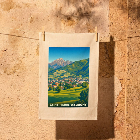 Torchon souvenir de la ville de Saint-Pierre-d'Albigny illustré d'un paysage montagneux stylisé.