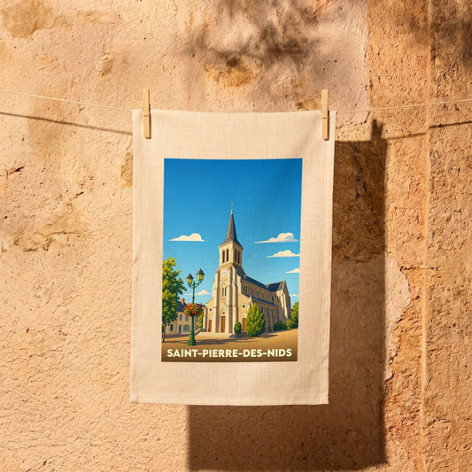 Torchon souvenir de la ville de Saint-Pierre-des-Nids avec une illustration stylisée de son église.