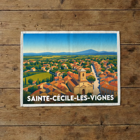 Torchon souvenir de la ville de Sainte-Cécile-les-Vignes avec une illustration stylisée.