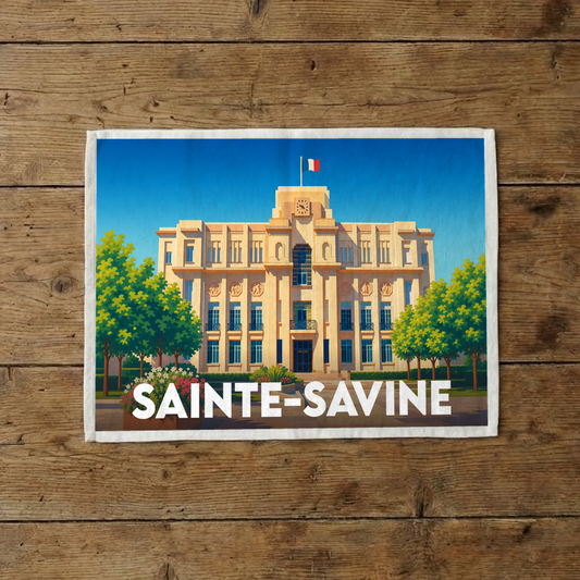 Torchon souvenir de la ville de Sainte-Savine avec une illustration stylisée de son hôtel de ville.