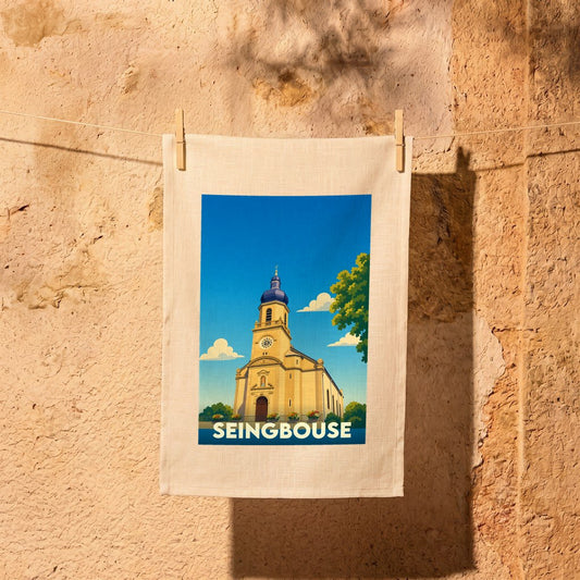 Torchon souvenir de la ville de Seingbouse avec une illustration stylisée de son église.
