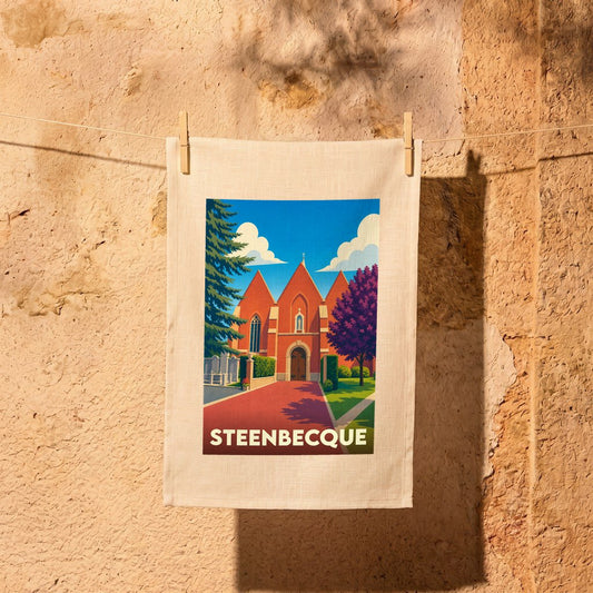 Torchon souvenir de la ville de Steenbecque illustrant son église dans un style graphique coloré.