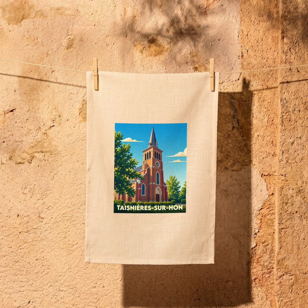 Torchon souvenir de la ville de Taisnières-sur-Hon avec une illustration stylisée de son église.