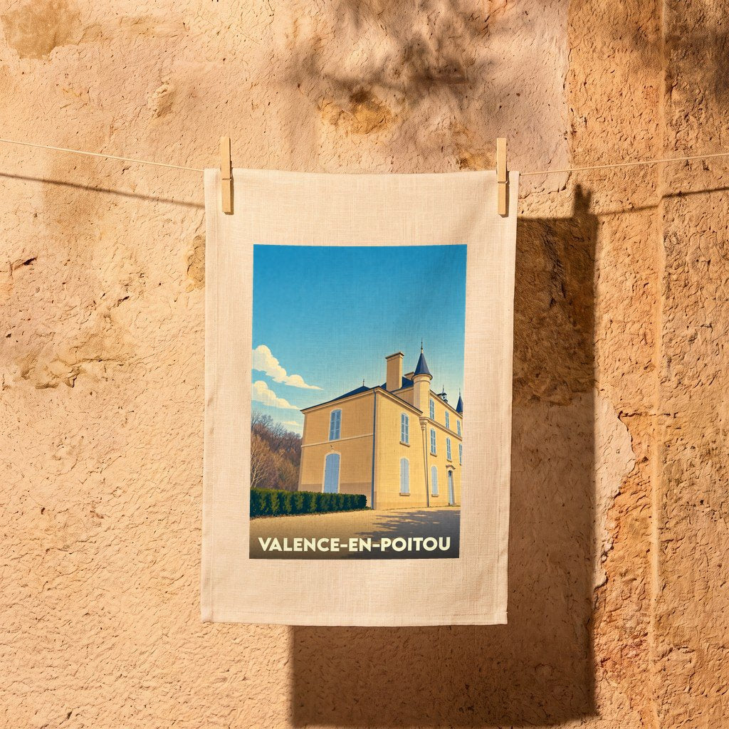Torchon souvenir de la ville de Valence-en-Poitou avec une illustration stylisée d'une bâtisse historique.