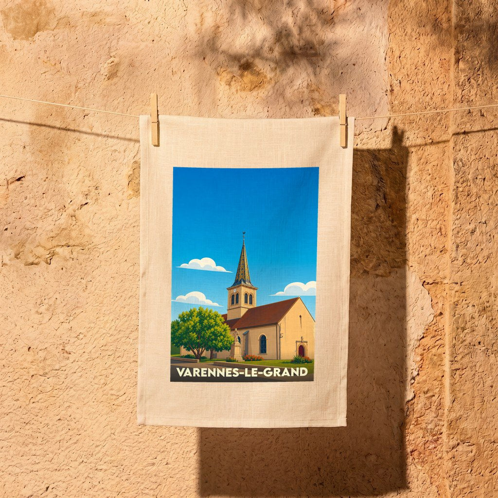 Torchon souvenir de la ville de Varennes-le-Grand avec une illustration stylisée de son église.