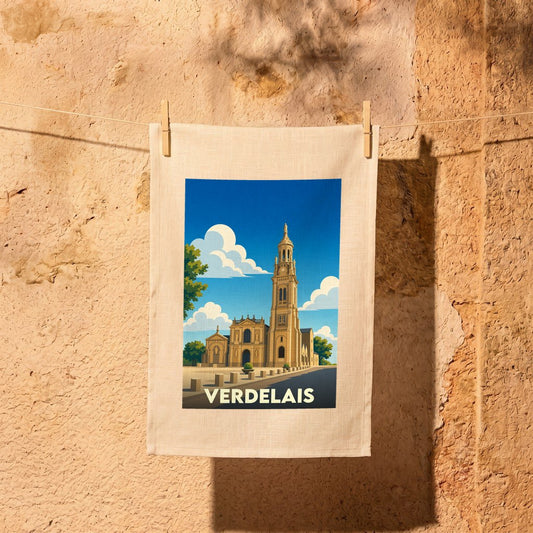 Torchon souvenir de la ville de Verdelais avec une illustration stylisée de sa basilique.