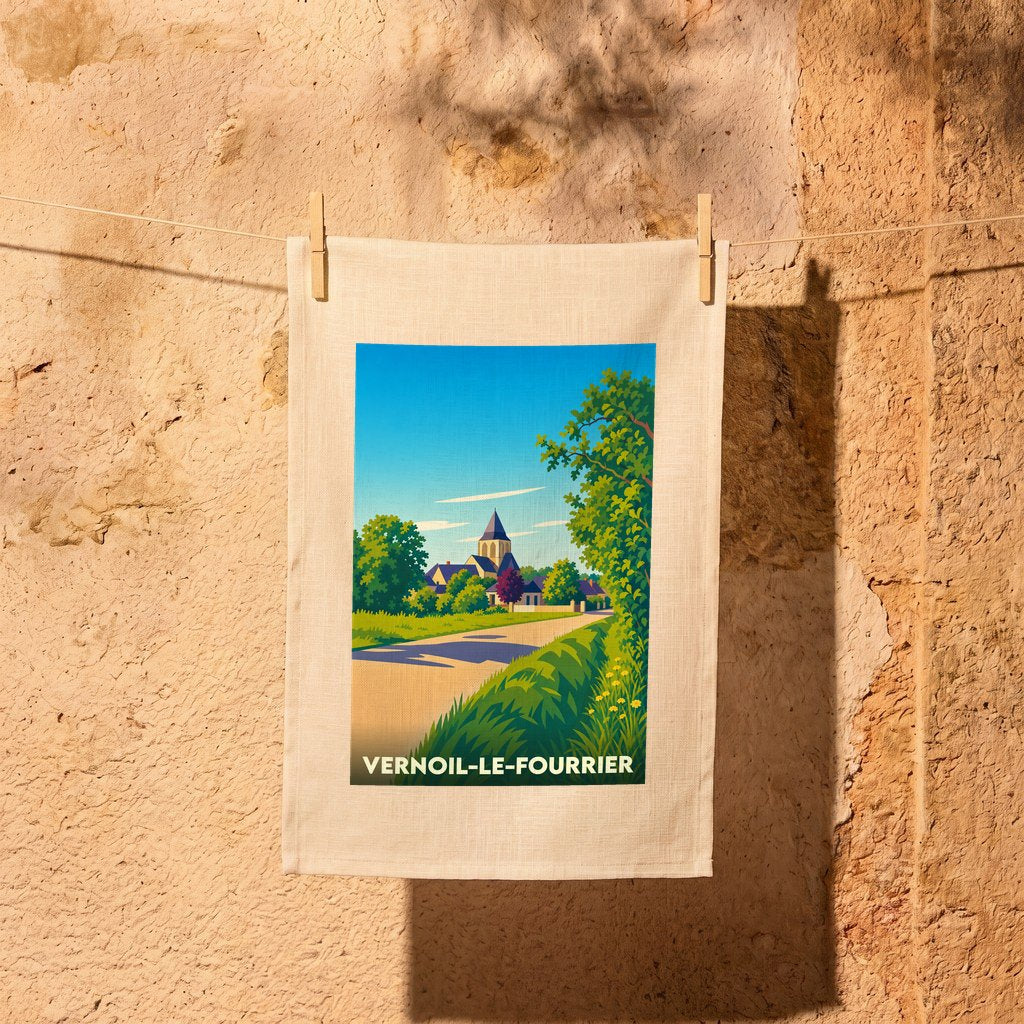 Torchon souvenir de la ville de Vernoil-le-Fourrier avec une illustration paysagère stylisée.