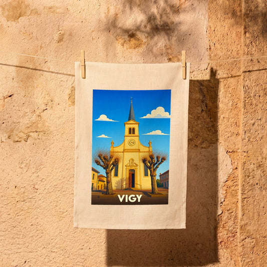 Torchon souvenir de la ville de Vigy avec une illustration stylisée de son église.