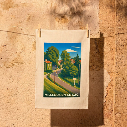 Torchon souvenir de la ville de Villegusien-le-Lac avec une illustration stylisée de son paysage champêtre.