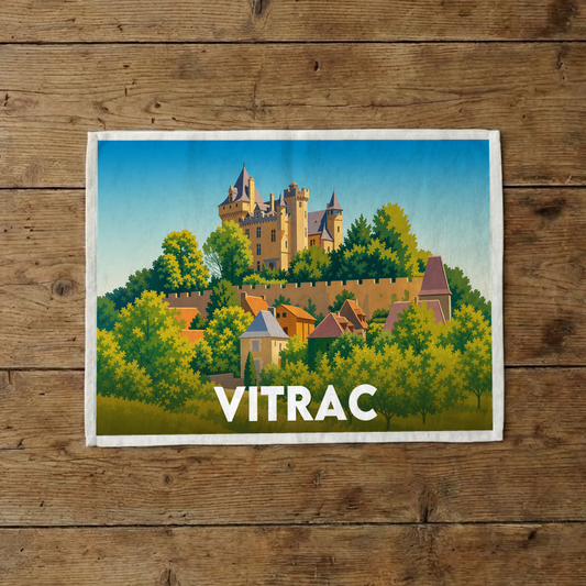Torchon souvenir de la ville de Vitrac avec une illustration stylisée.