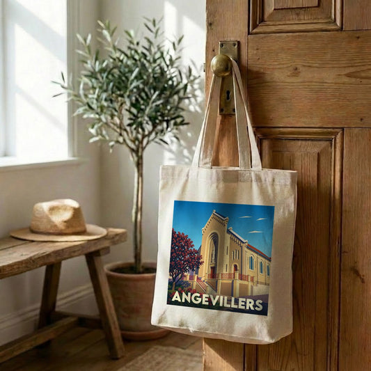 Tote bag souvenir de la ville d'Angevillers avec une illustration stylisée de son église.