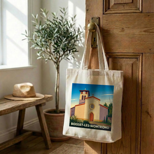 Tote bag souvenir de la ville de Boisset-lès-Montrond avec une illustration stylisée de son église.