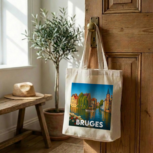 Tote bag souvenir de la ville de Bruges avec une illustration stylisée.