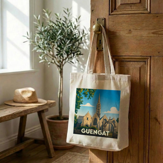 Tote bag souvenir de la ville de Guengat avec une illustration stylisée de son église.