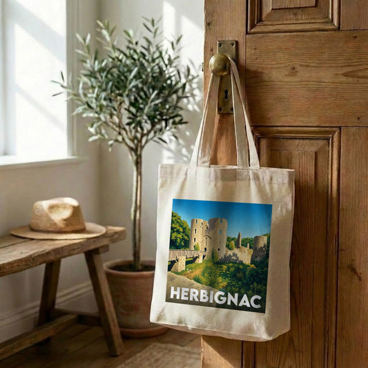 Tote bag souvenir de la ville de Herbignac avec une illustration stylisée de son château.