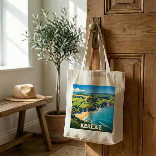 Tote bag souvenir de la ville de Kerlaz avec une illustration stylisée de son littoral.