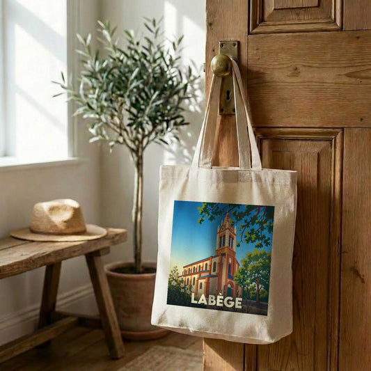 Tote bag souvenir de la ville de Labège avec une illustration stylisée de son église.