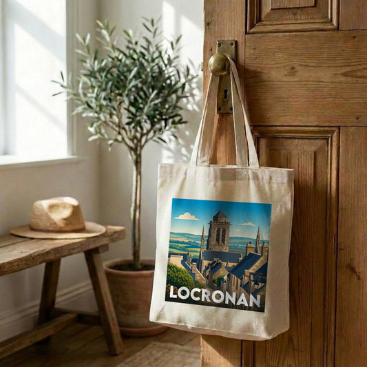 Tote bag souvenir de la ville de Locronan avec une illustration stylisée.