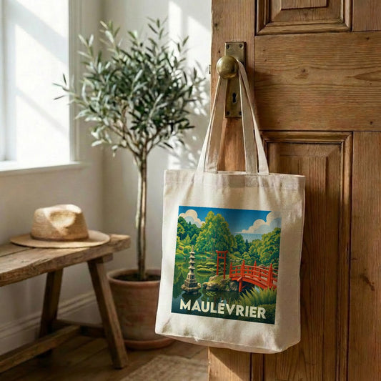 Tote bag souvenir de la ville de Maulévrier avec une illustration stylisée d'un jardin japonais.