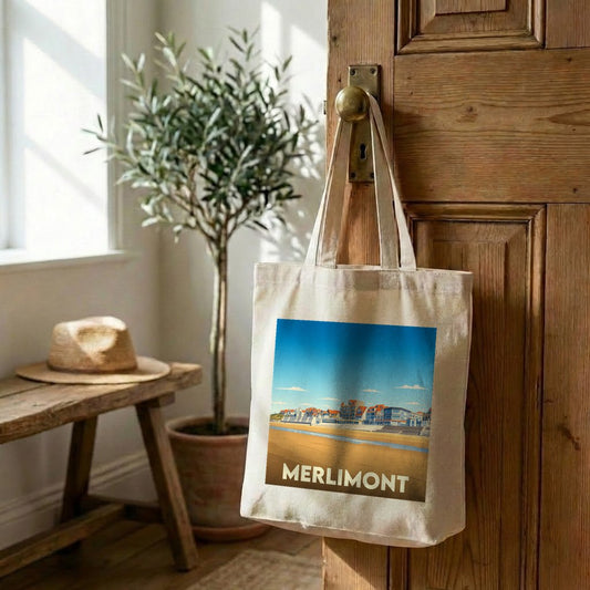 Tote bag souvenir de la ville de Merlimont avec une illustration stylisée de son front de mer.