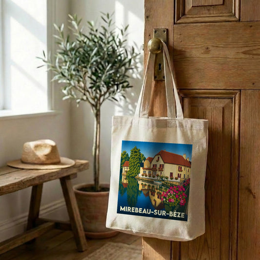 Tote bag souvenir de la ville de Mirebeau-sur-Bèze avec une illustration stylisée.