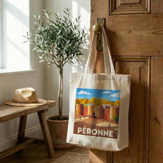 Tote bag souvenir de la ville de Péronne avec une illustration stylisée.
