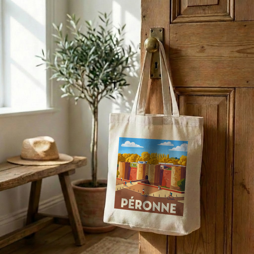 Tote bag souvenir de la ville de Péronne avec une illustration stylisée.