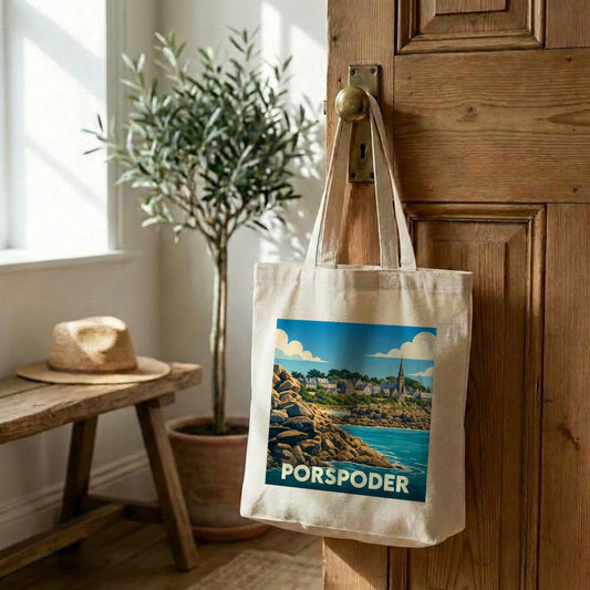 Tote bag souvenir de la ville de Porspoder avec une illustration stylisée de son paysage côtier.